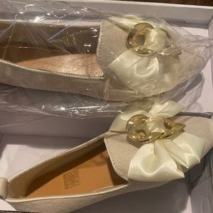 SHEIN creme colored flats